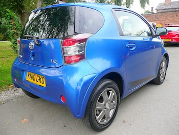 Used Toyota IQ 2010 for sale - 79732052: Photo