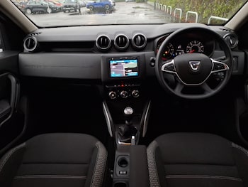 Used Dacia Duster 2020 for sale - 76613912: Photo