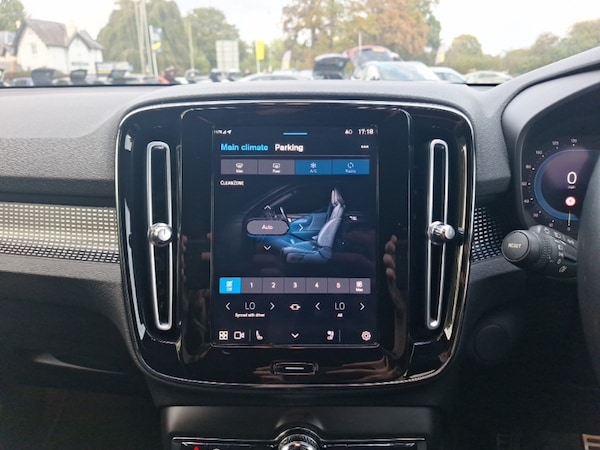 Used Volvo XC40 2022 for sale - 76213691: Photo 12