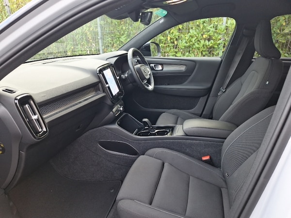 Used Volvo XC40 2022 for sale - 76213691: Photo 5