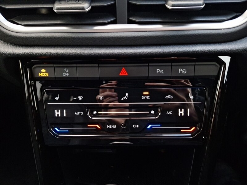 Used Volkswagen T-Roc 2025 for sale - 77366695: Photo 14