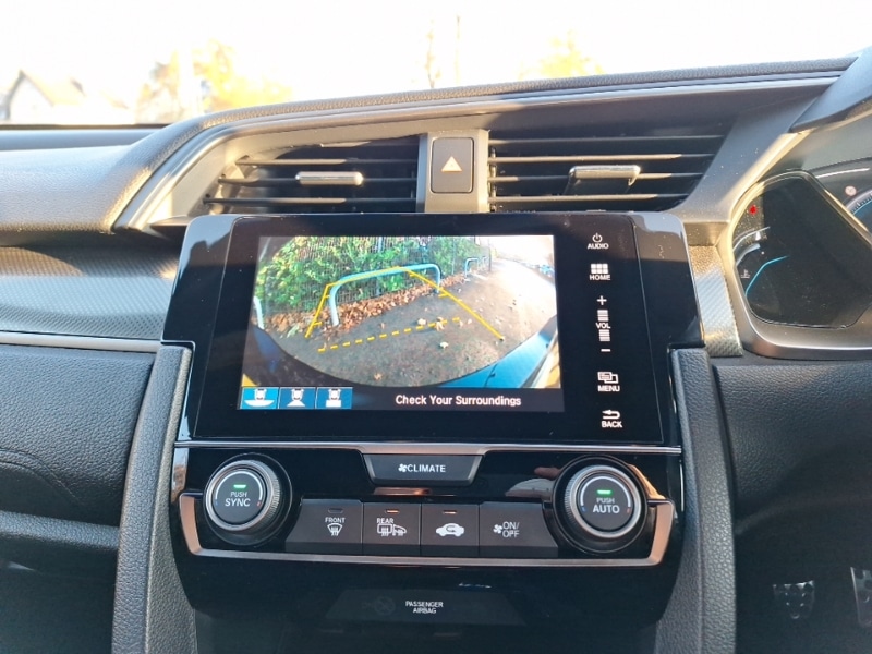 Used Honda Civic 2018 for sale - 76651504: Photo 11