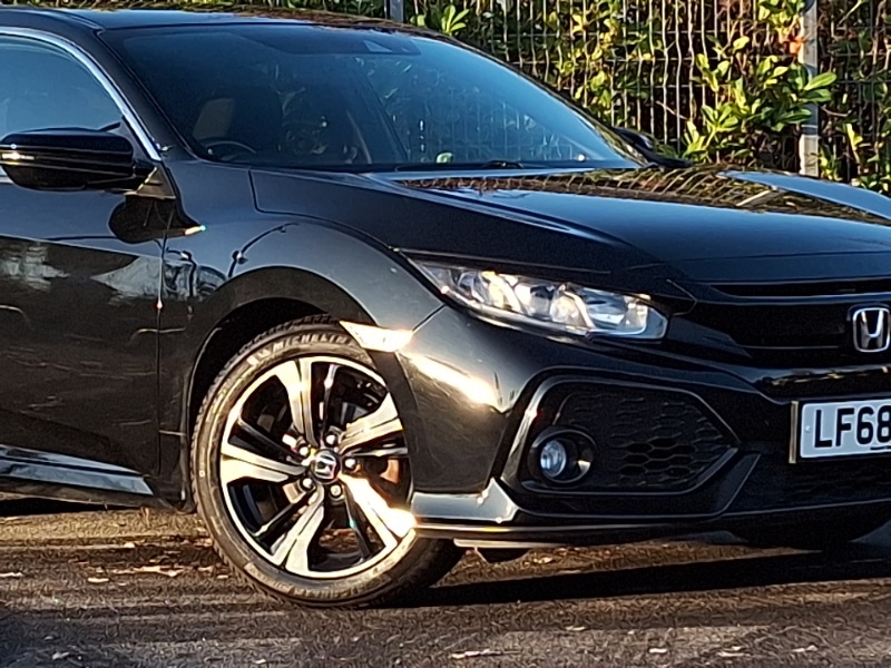 Used Honda Civic 2018 for sale - 76651504: Photo 9