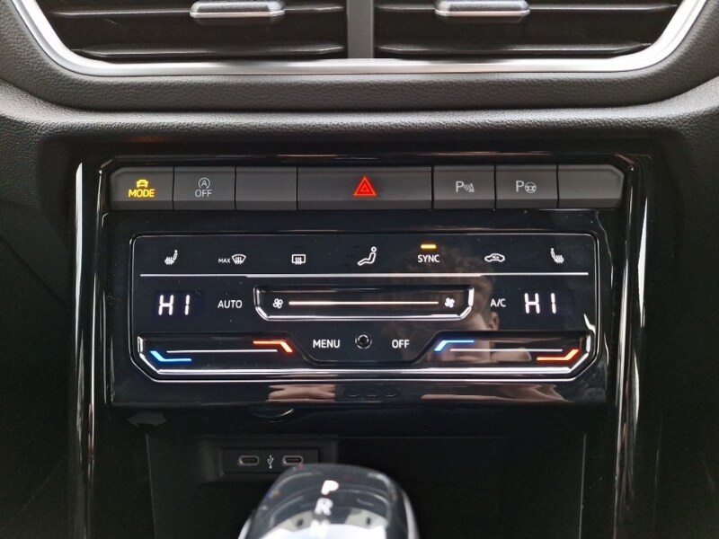 Used Volkswagen T-Roc 2025 for sale - 77366692: Photo 15