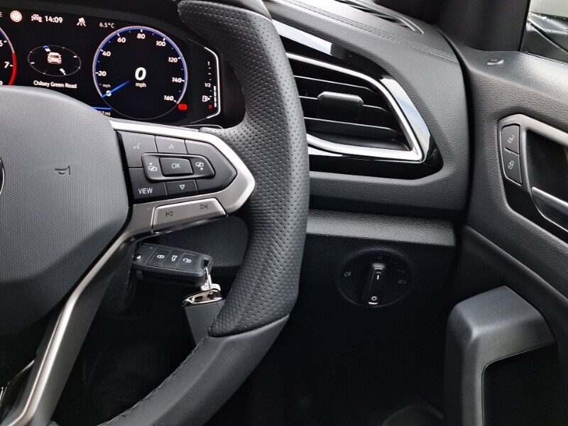 Used Volkswagen T-Roc 2025 for sale - 77366692: Photo 19