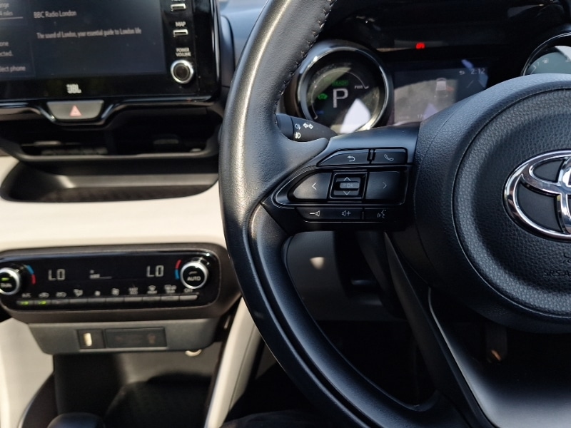 Used Toyota Yaris 2021 for sale - 77947685: Photo 18