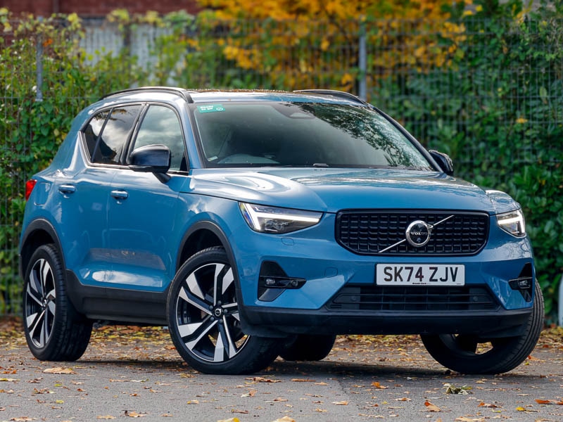Used Volvo XC40 2024 for sale - 76800302: Photo 1