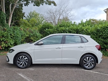 Used Volkswagen Polo 2024 for sale - 79433551: Photo