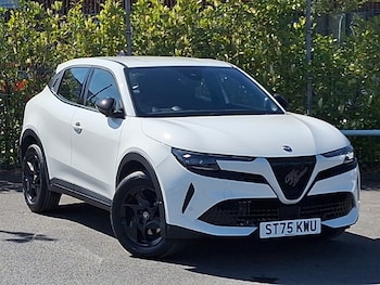 Used Alfa Romeo Junior 2025 for sale - 78147102: Photo