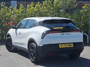 Used Alfa Romeo Junior 2025 for sale - 78147102: Photo