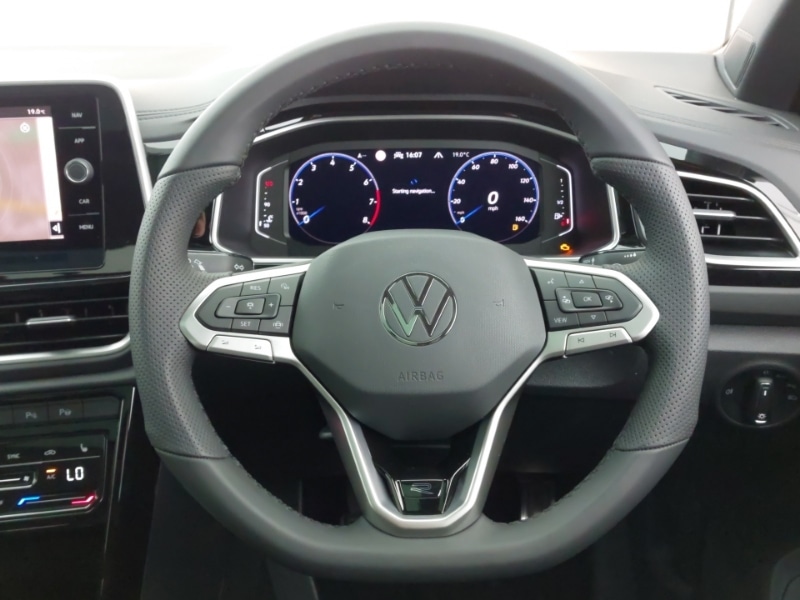 Used Volkswagen T-Roc 2025 for sale - 76593984: Photo 13