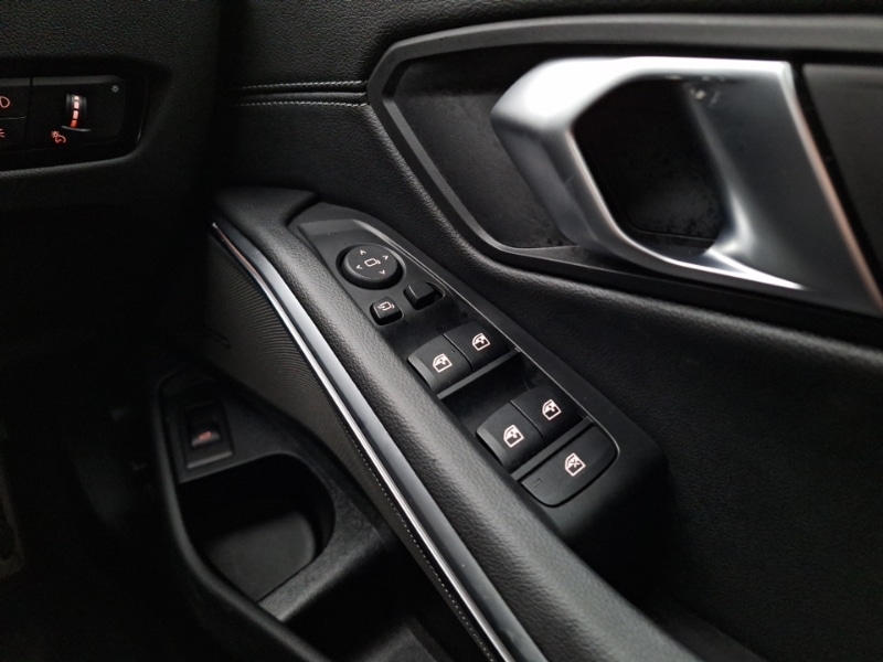 Used BMW 3 Series 2024 for sale - 77320032: Photo 17