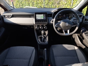 Used Renault Clio 2025 for sale - 78342338: Photo