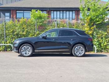 Used Genesis GV70 2023 for sale - 75076769: Photo