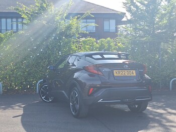 Used Toyota C-HR 2022 for sale - 75036450: Photo