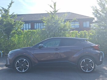 Used Toyota C-HR 2022 for sale - 75036450: Photo