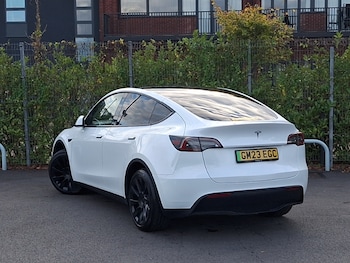 Used Tesla Model Y 2023 for sale - 76213145: Photo 3