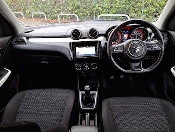 Used Suzuki Swift 2020 for sale - 76695878: Photo