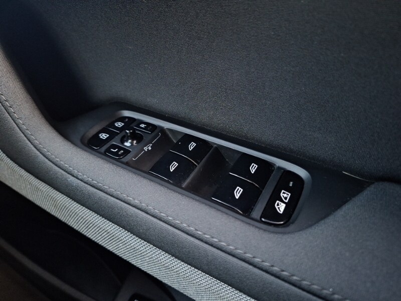 Used Polestar Polestar 2 2023 for sale - 77664000: Photo 17