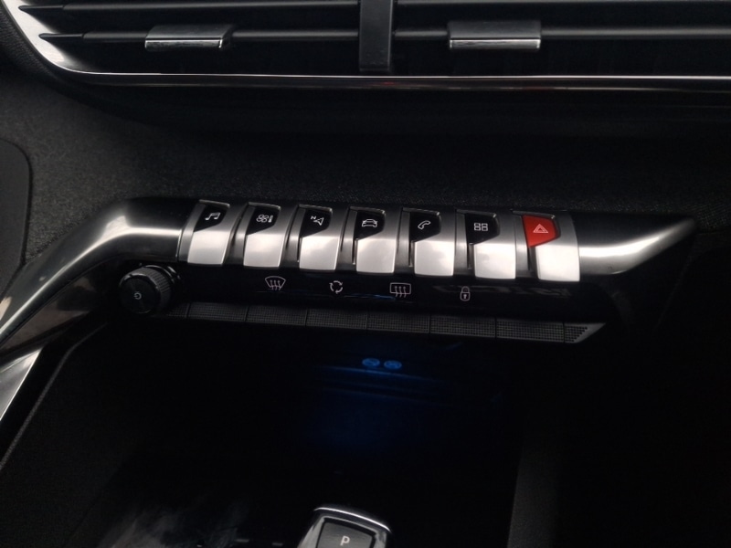 Used Peugeot 3008 2020 for sale - 77293875: Photo 16