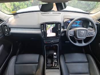 Used Volvo XC40 2025 for sale - 79638706: Photo