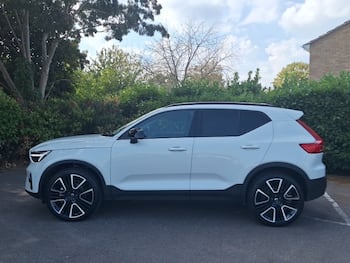 Used Volvo XC40 2025 for sale - 79638706: Photo