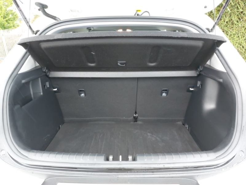 Used Kia Stonic 2019 for sale - 76271930: Photo 8