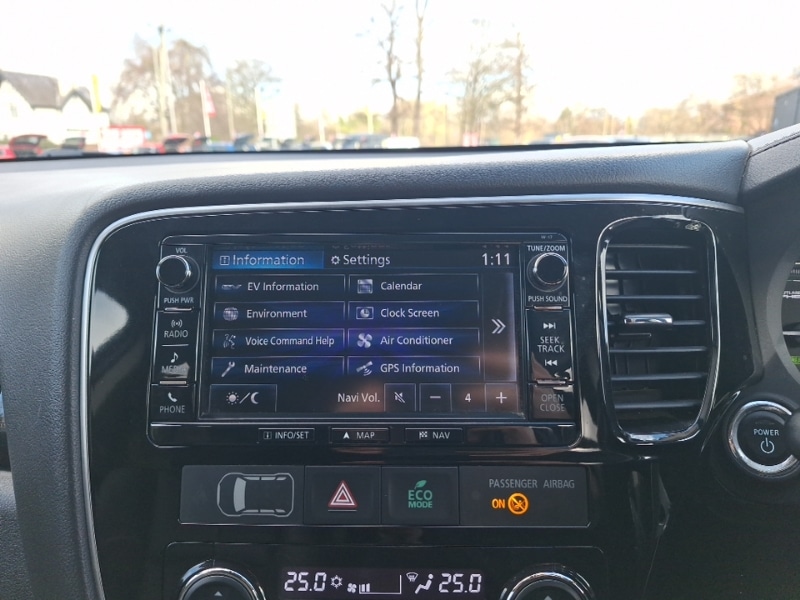 Used Mitsubishi Outlander 2017 for sale - 77352974: Photo 12