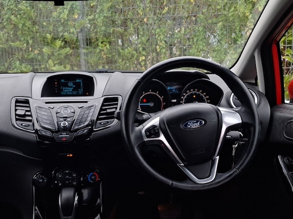 Used Ford Fiesta 2015 for sale - 76271926: Photo 7