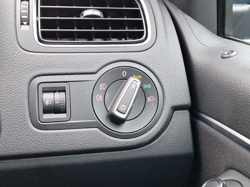 Used Volkswagen Polo 2017 for sale - 76427319: Photo 13