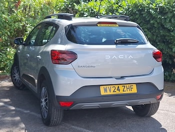Used Dacia Sandero Stepway 2024 for sale - 79447519: Photo