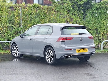 Used Volkswagen Golf 2021 for sale - 75429216: Photo