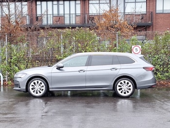 Used Skoda Superb 2024 for sale - 77338355: Photo