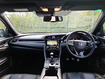 Used Honda Civic 2019 for sale - 75837536: Photo
