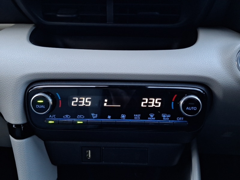 Used Toyota Yaris 2021 for sale - 77338351: Photo 15