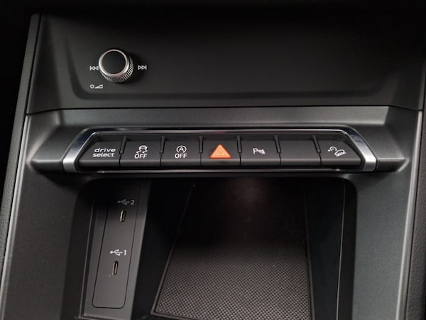 Used Audi Q3 2022 for sale - 76317652: Photo 15