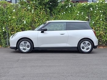 Used MINI Cooper 2024 for sale - 75640806: Photo