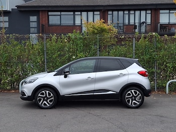 Used Renault Captur 2017 for sale - 76651463: Photo