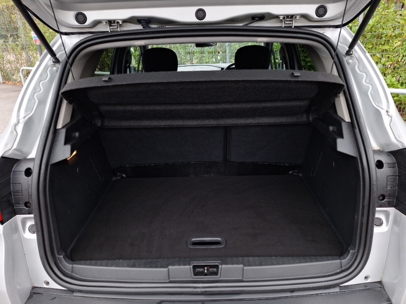 Used Renault Captur 2017 for sale - 76651463: Photo 8