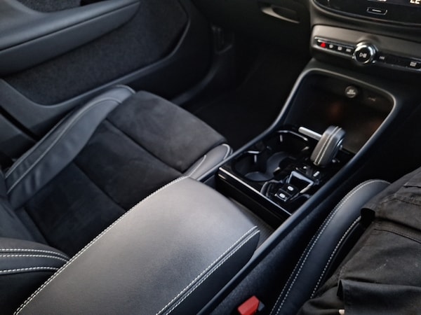Used Volvo XC40 2021 for sale - 76208503: Photo 17