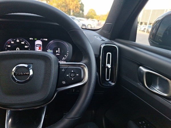 Used Volvo XC40 2021 for sale - 76208503: Photo 19
