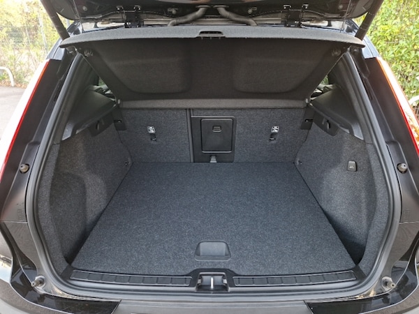 Used Volvo XC40 2021 for sale - 76208503: Photo 8