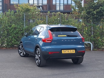 Used Volvo XC40 2024 for sale - 75837358: Photo