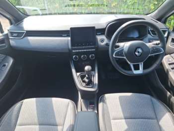 Used Renault Clio 2024 for sale - 74641466: Photo