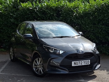 Used Toyota Yaris 2023 for sale - 79433542: Photo
