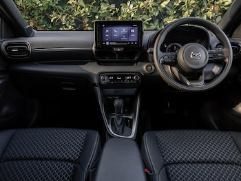 Used Mazda Mazda2 HYBRID 2025 for sale - 76502289: Photo