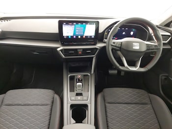 Used SEAT Leon 2024 for sale - 76502284: Photo