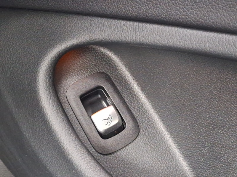 Used Mercedes-Benz C Class 2018 for sale - 76418876: Photo 11