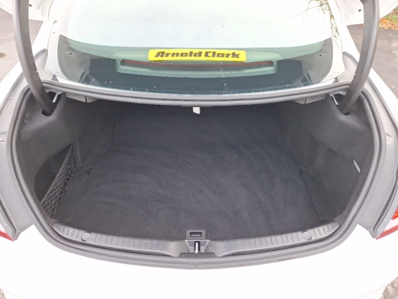 Used Mercedes-Benz C Class 2018 for sale - 76418876: Photo 8