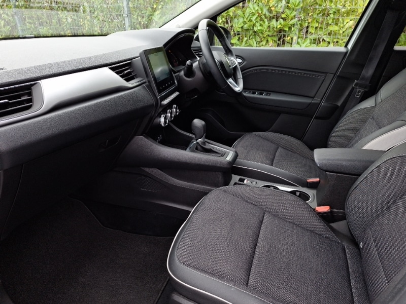 Used Renault Captur 2024 for sale - 76358841: Photo 5